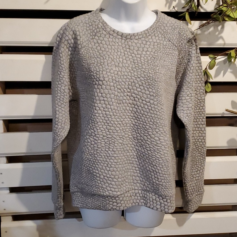NWT..H & M sweatshirt.                 #1586